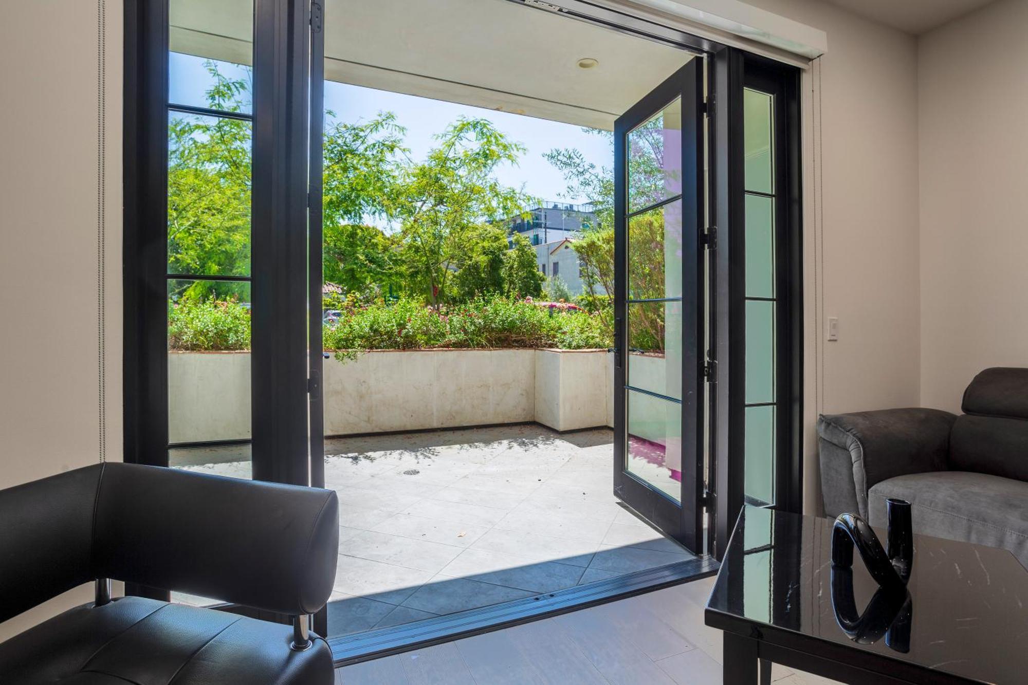 West Side Prime Location 2 Bedroom With Pool 로스앤젤레스 외부 사진